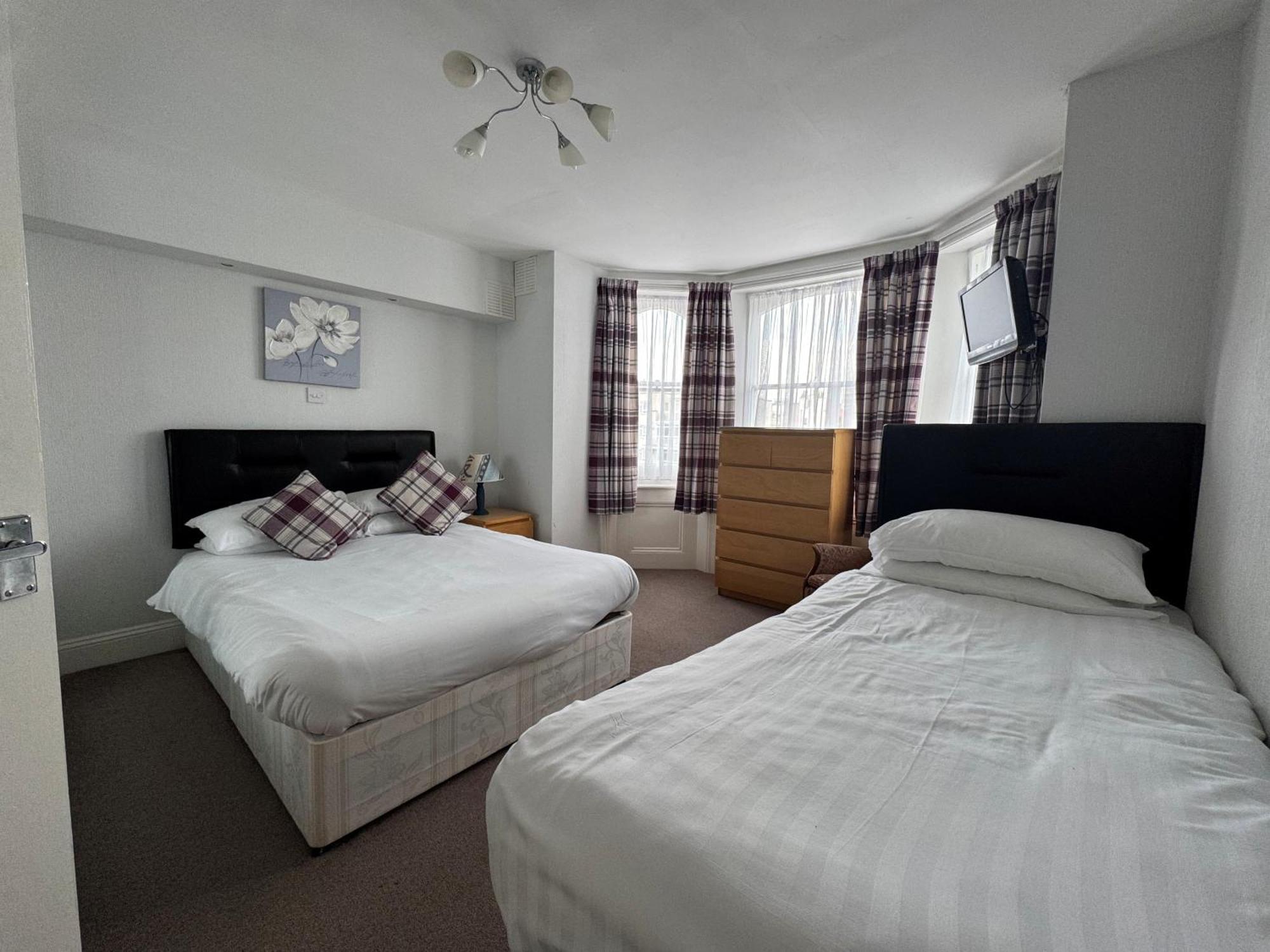Devonshire House Holiday Flats Eastbourne Dış mekan fotoğraf