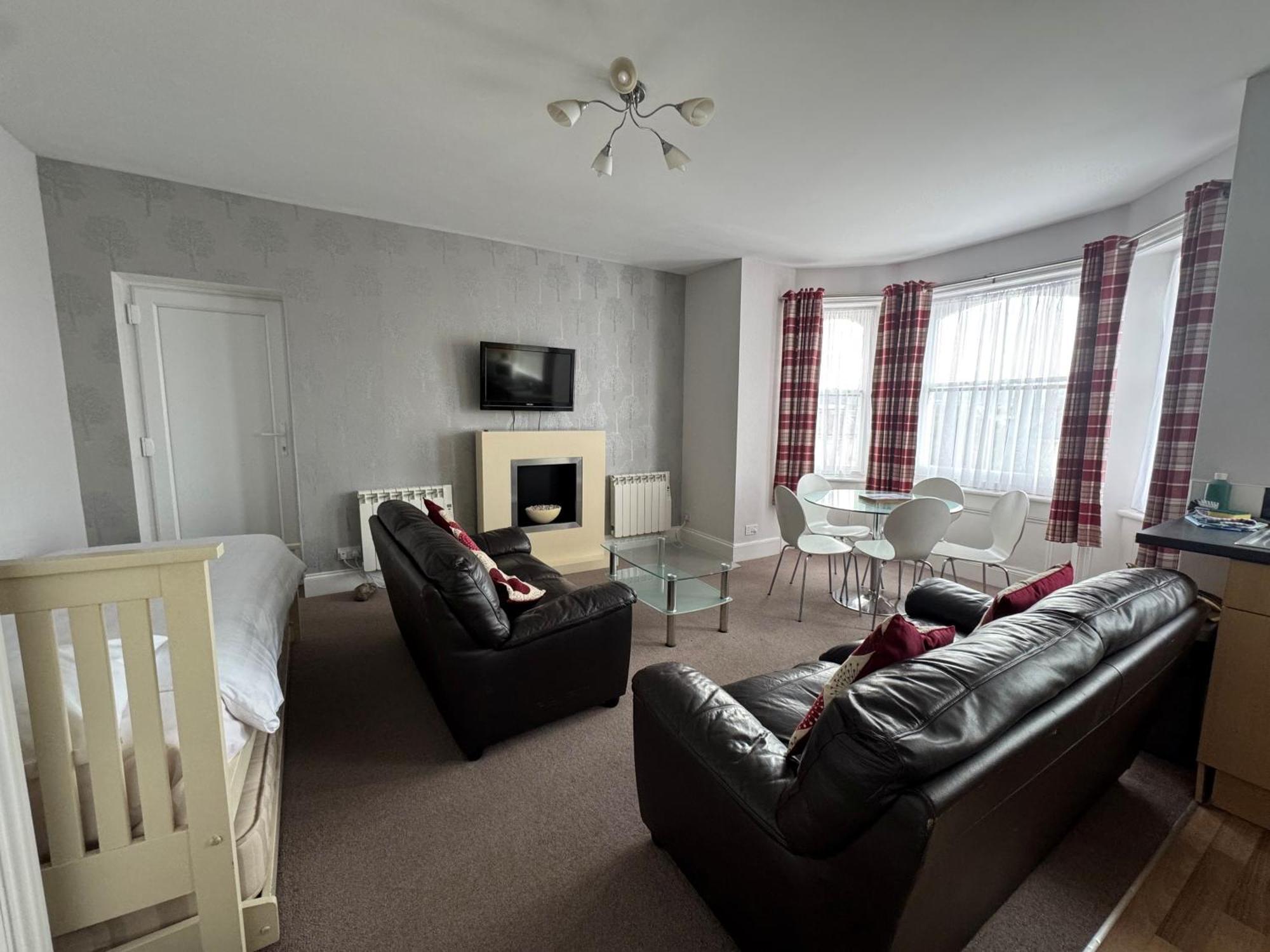 Devonshire House Holiday Flats Eastbourne Dış mekan fotoğraf